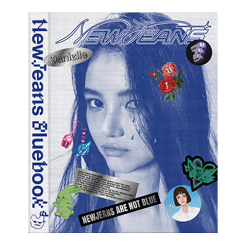 NEWJEANS 1ST EP ALBUM (NEW JEANS) BLUEBOOK VER.