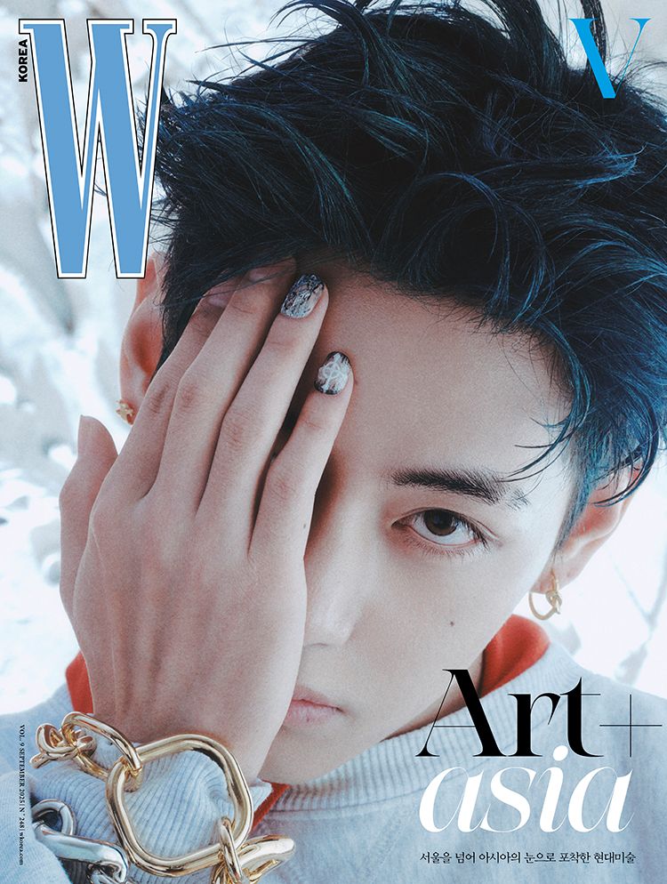 W KOREA Magazine Vol.9 [Cover: V - TAEHYUNG]